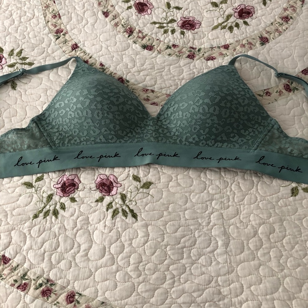 wireless victoria secret PINK bra